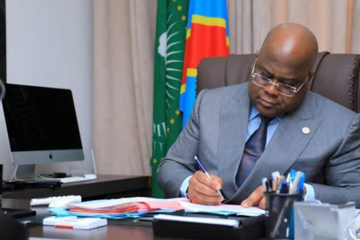 mediacongo's tweet photo. #RDC: @Presidence_RDC Félix #Tshisekedi créé le Tribunal pénal économique et financier (#TPEF) spécialisé dans la répression des infractions graves en matière économique et financière telles que « la contrefaçon, la falsification et l’imitation des signes monétaires ou des sous timbres,et autres marques tels que prévus et punis par les articles 116 à 122 du Code pénal, ainsi que les infractions liées aux autres instruments et procédés électroniques de paiement conformément aux législations particulières » 
https://t.co/0Xr8ZiG8Ot