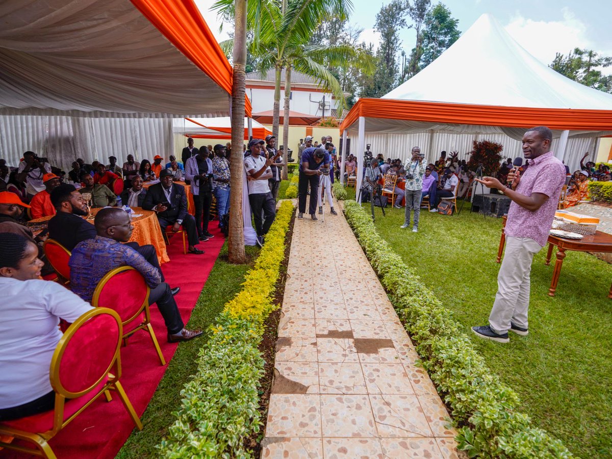 Mzee Zablon Mathenge was one of Baba’s true friends. He hosted us in this very home in Meru in February of 2024. Im honored beyond measure that Mzee Mathenge has chosen to continue this friendship by inviting me back.