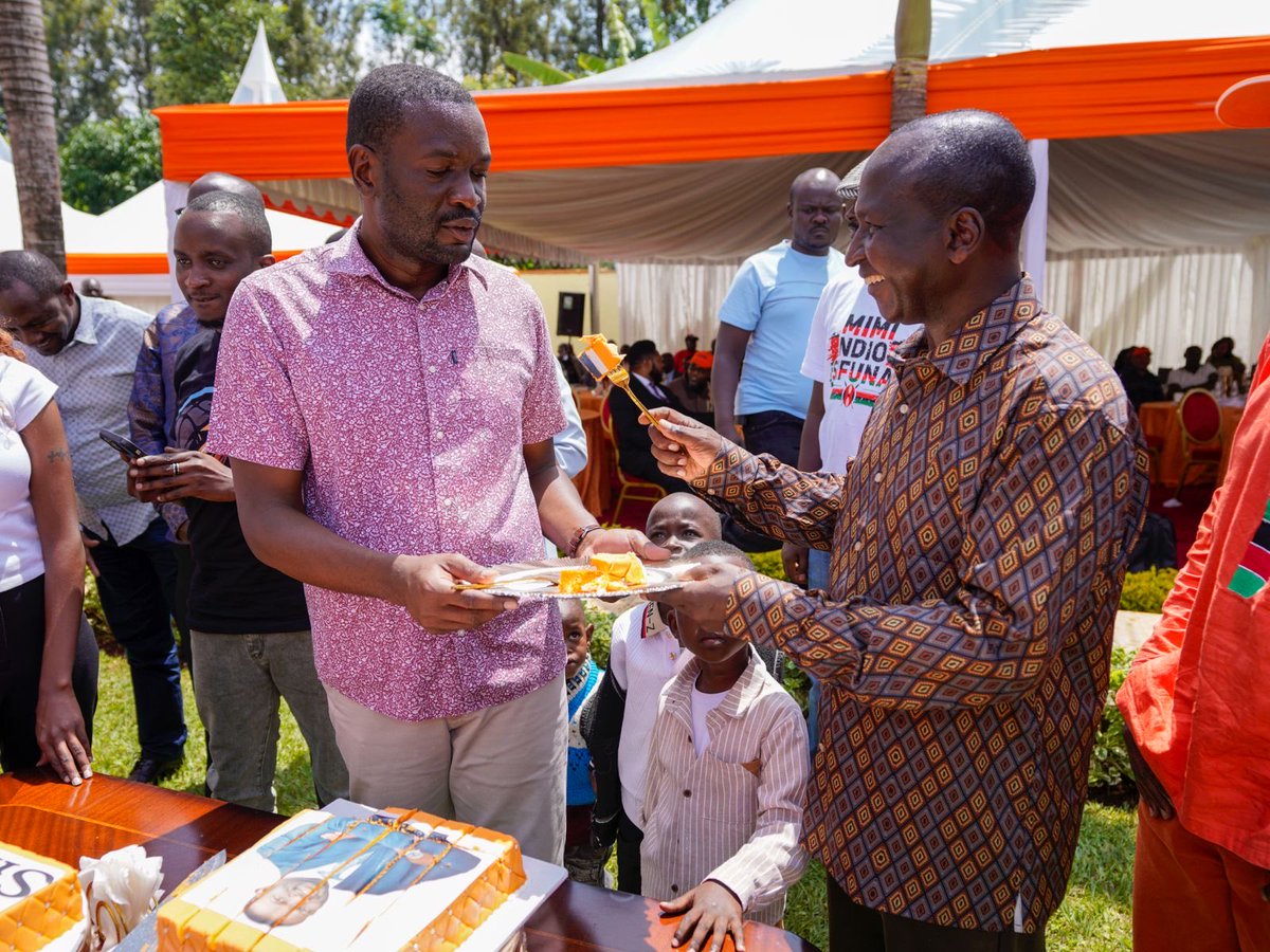 edwinsifuna's tweet photo. Mzee Zablon Mathenge was one of Baba’s true friends. He hosted us in this very home in Meru in February of 2024. Im honored beyond measure that Mzee Mathenge has chosen to continue this friendship by inviting me back. https://t.co/DTugEstZCE