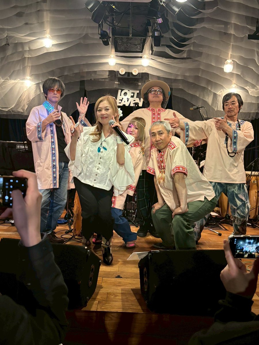komatsuchang's tweet photo. 本日はGO-BANG'S昼活ライブでした〜🥁
今回も楽しくプレイ出来ましたね🥰
また6月にお逢いしましょう👍 https://t.co/3jHxUddIU1