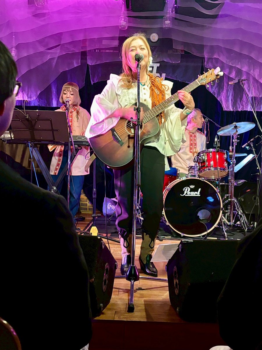 komatsuchang's tweet photo. 本日はGO-BANG'S昼活ライブでした〜🥁
今回も楽しくプレイ出来ましたね🥰
また6月にお逢いしましょう👍 https://t.co/3jHxUddIU1