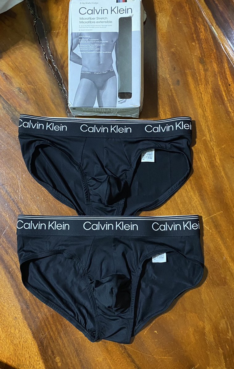 สายลม tweet media