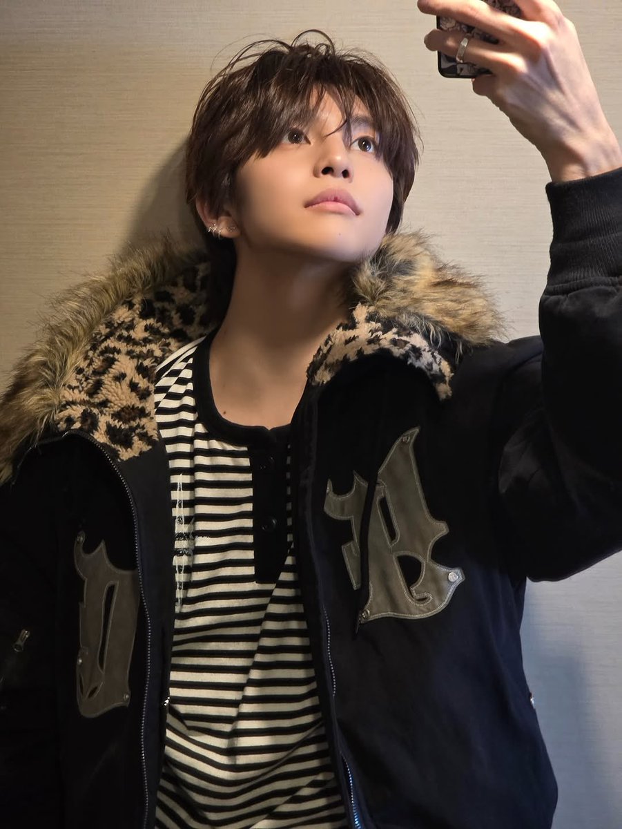 _EatMoreRice's tweet photo. 20260315

SELFIE 🌟

#HARUTA #haruta #하루타 
#SMTR25 #smtr25 #晴太 #ハルタ https://t.co/xXjaZSi8Ag
