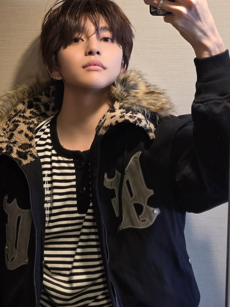 _EatMoreRice's tweet photo. 20260315

SELFIE 🌟

#HARUTA #haruta #하루타 
#SMTR25 #smtr25 #晴太 #ハルタ https://t.co/xXjaZSi8Ag