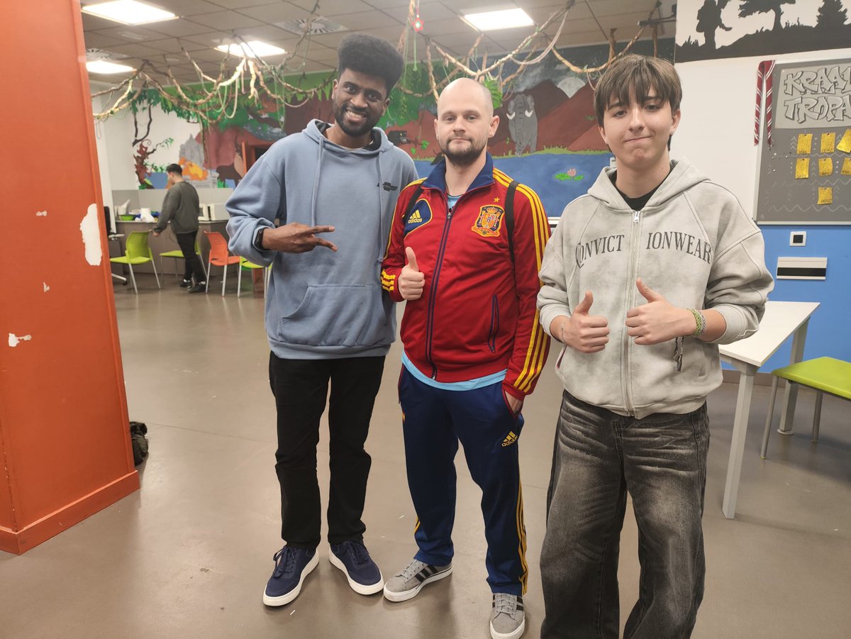 Rioja Smash tweet media