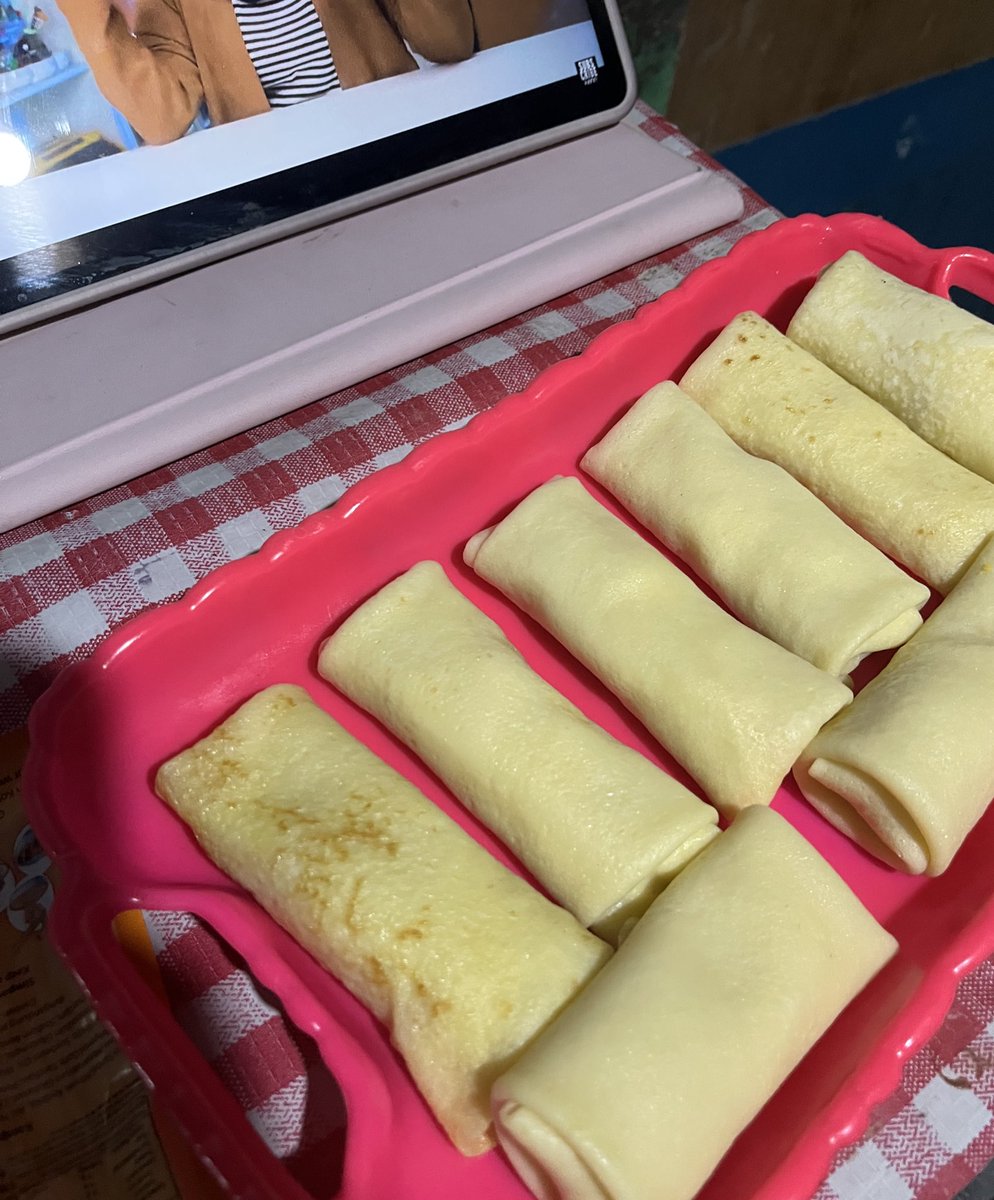 vëve ca tweet media