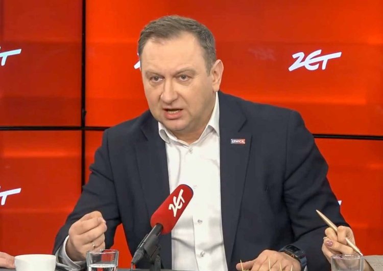 LadyInB43912586's tweet photo. Poseł #Trela wymyślił, że w razie gdyby Pan @prezydentpl @NawrockiKn, nie przyjął ślubowania nowo wybranych sędziów @TK_GOV_PL, mogliby to uczynić przed...@wlodekczarzasty!

Serio?
Ślubuję Wam służyć wiernie, Włodzimierzu Drugi, Marszałku i Cysorzu Sejmu, jamen!

Może w ogóle nowi Konstytucjonaliści znajdą sobie honorowe dyplomy w paczkach słonecznika w Biedrze?

Panie @poselTTrela jedną wypowiedzią udało się Panu coś, co udaje się nielicznym: jednocześnie ośmieszyć siebie, swoją partię i cały wasz pomysł "naprawienia" TK.

Piorunujące wrażenie! ‼️⬇️⛔️
 https://t.co/2d7Ci3YTff