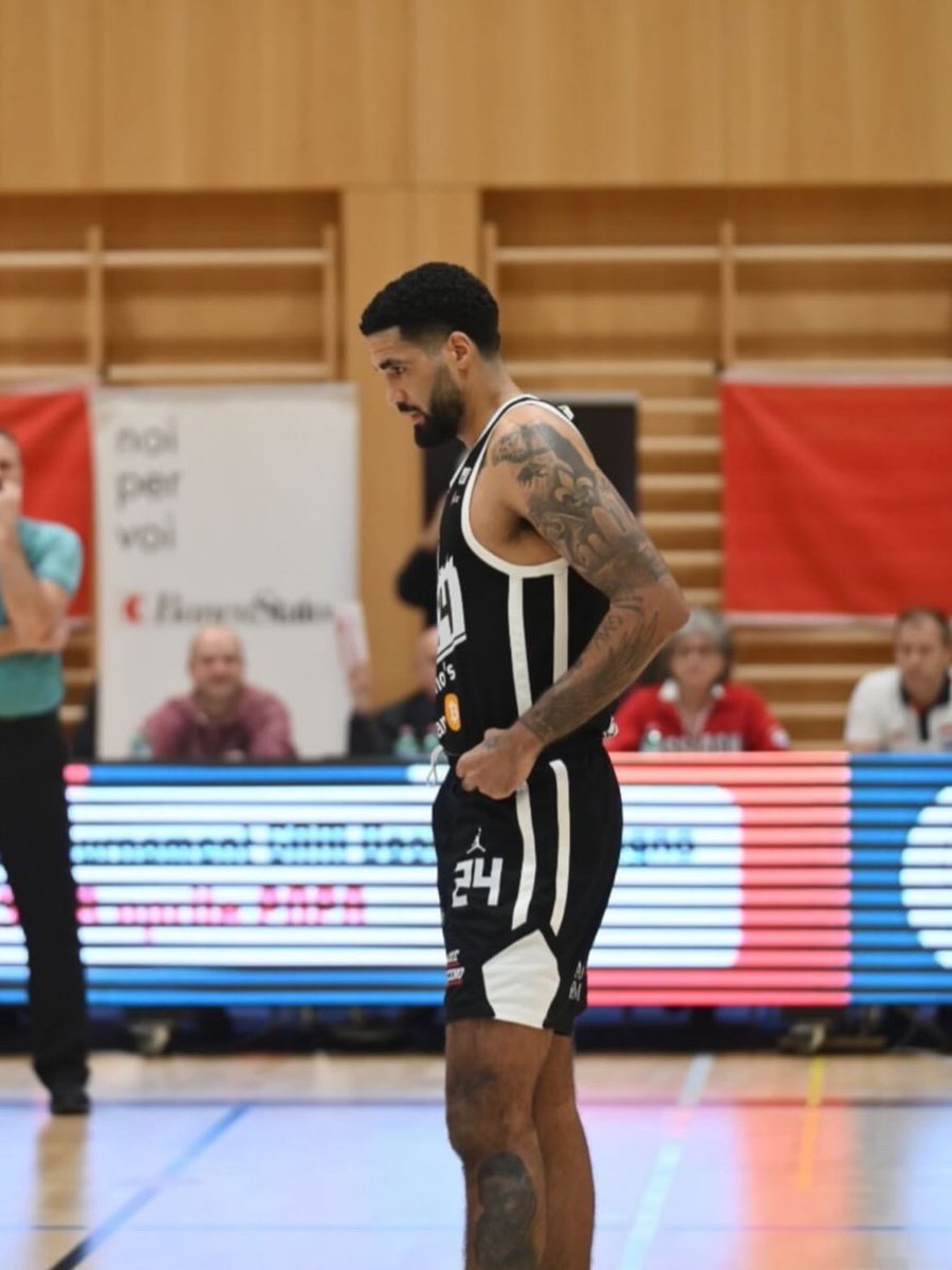 Trey Moses tweet media