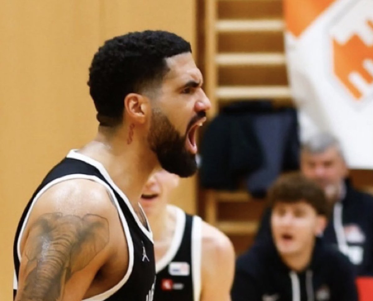 Trey Moses tweet media