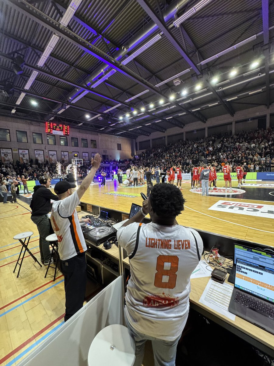 DJ DYSFUNKSHUNAL tweet media