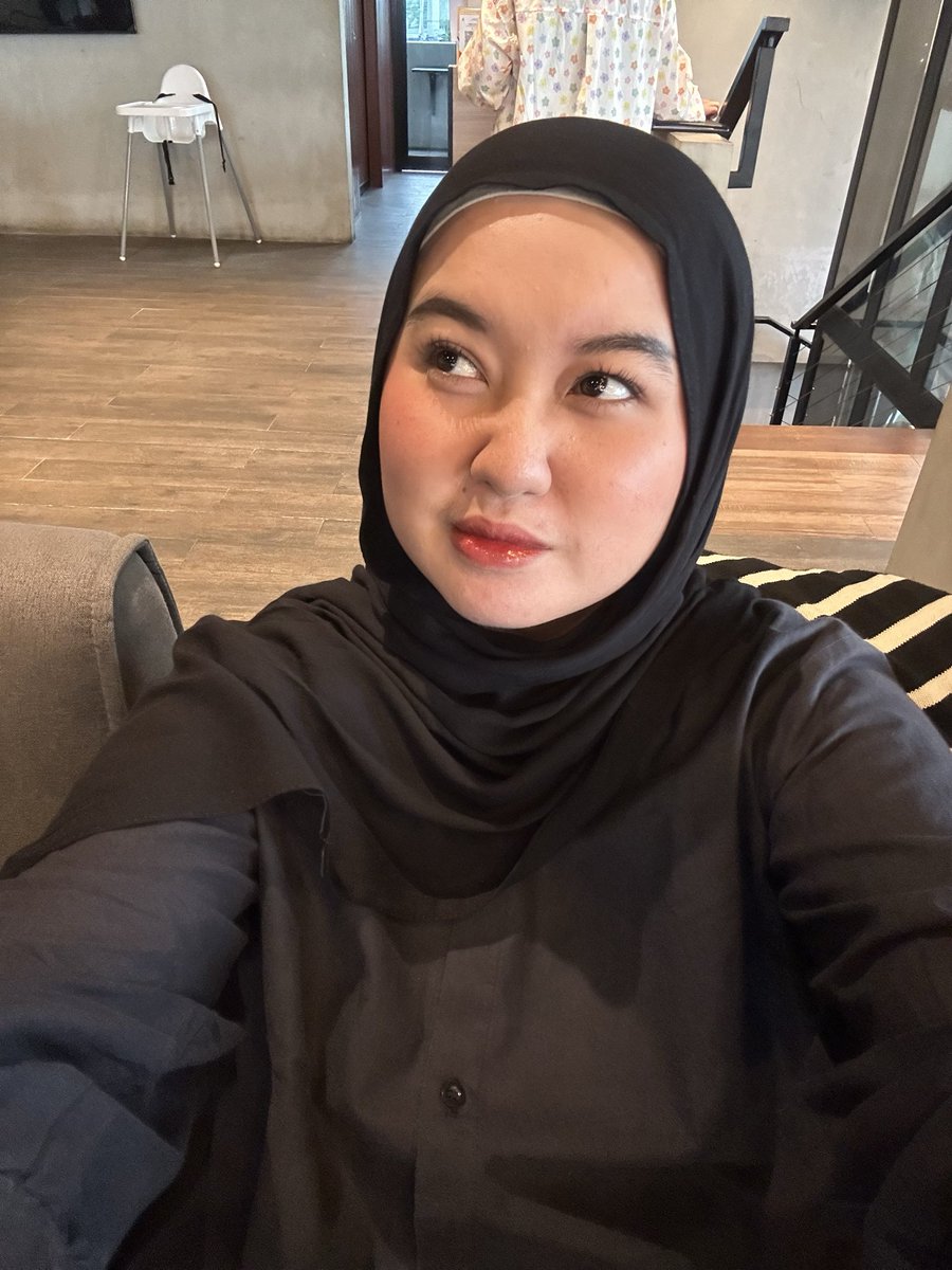 kiranashd's tweet photo. dimana mana menjadi pdd 📸😖 https://t.co/REECUD2xRN