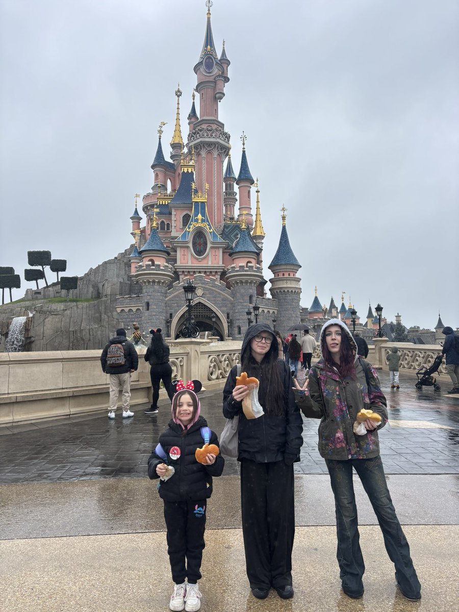 Danielle Ormond tweet media