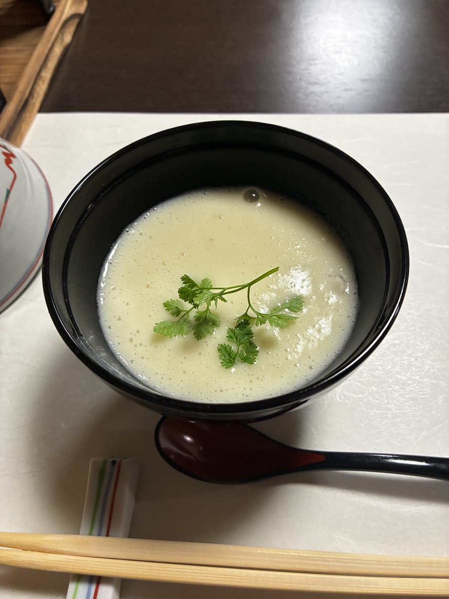 imacsato's tweet photo. 基本的に魚中心
ほぼ満足だけど
お作りは残念
このレベルの刺身なら
都内のふつーの居酒屋レベル https://t.co/NdltbBuXSx