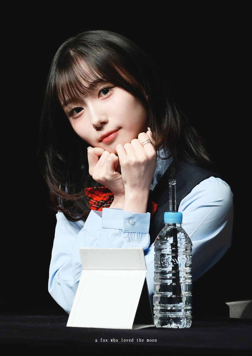 つきつね tweet media