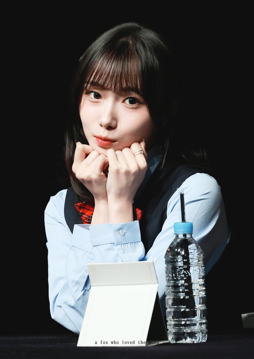 つきつね tweet media