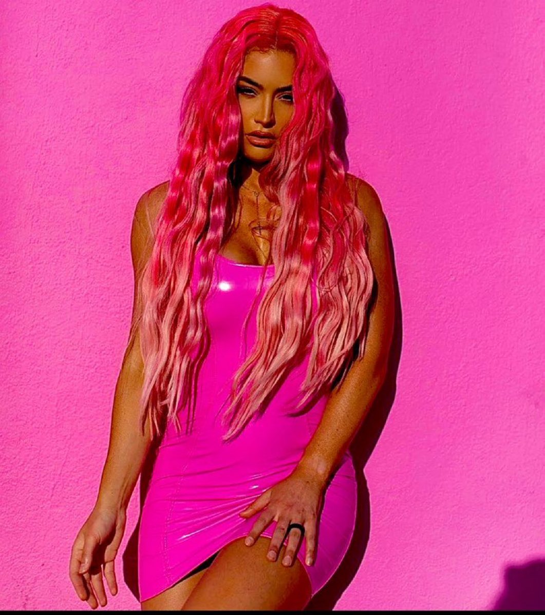 Queen 👑 tweet media