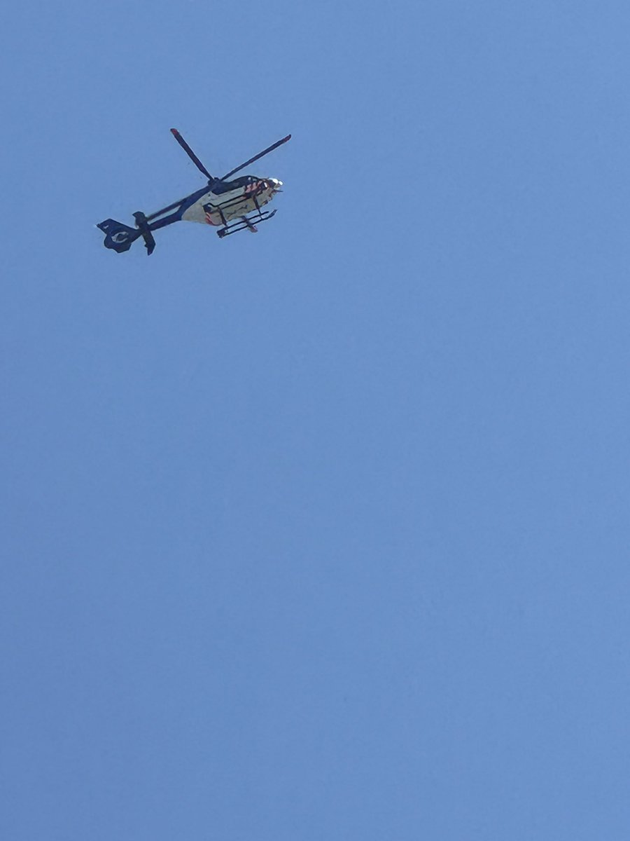 Politiehelikopter boven Zierikzee