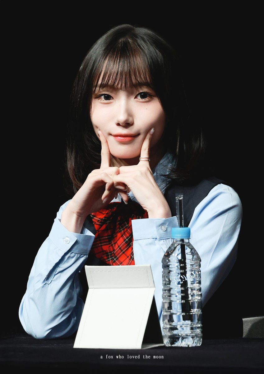 つきつね tweet media