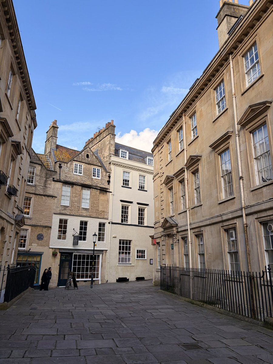 Jane Ellen ✨ tweet media