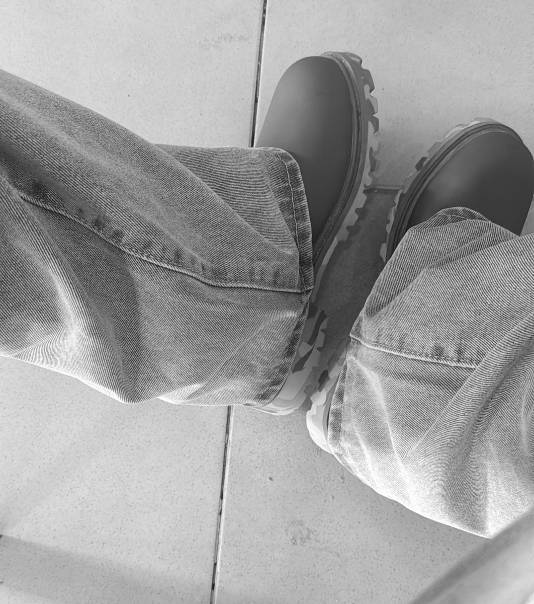 Ola Daniel🔌 tweet media