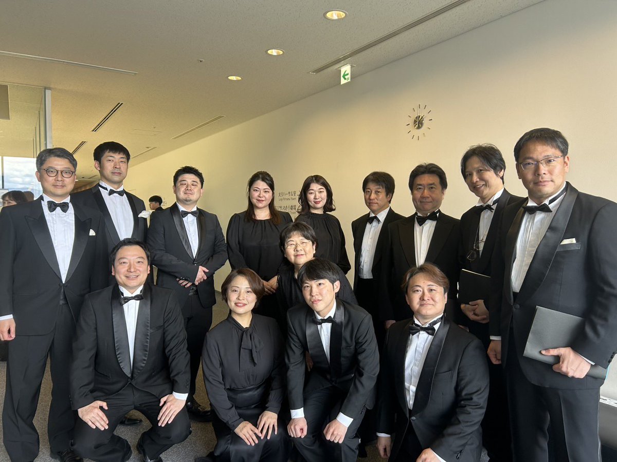 TokyoKonsei's tweet photo. <第13回NHK交響楽団いわき定期演奏会>

東混からも数名いわき市民レクイエム合唱団に混ざってモーツァルト「レクイエム」を演奏させていただきました。

あの震災から15年。
1年間の練習を積んで暗譜で臨まれた市民合唱団の皆さま、満席のお客さま、様々な思いが重なり合い特別な演奏になりました。 https://t.co/ECZ1cNQhpx
