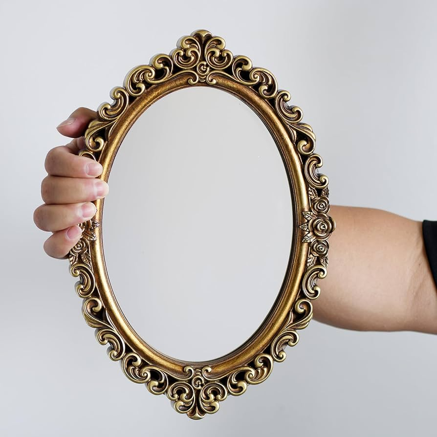 twopintscheers's tweet photo. hold up the mirror, Ray https://t.co/OL1IcsA7PZ