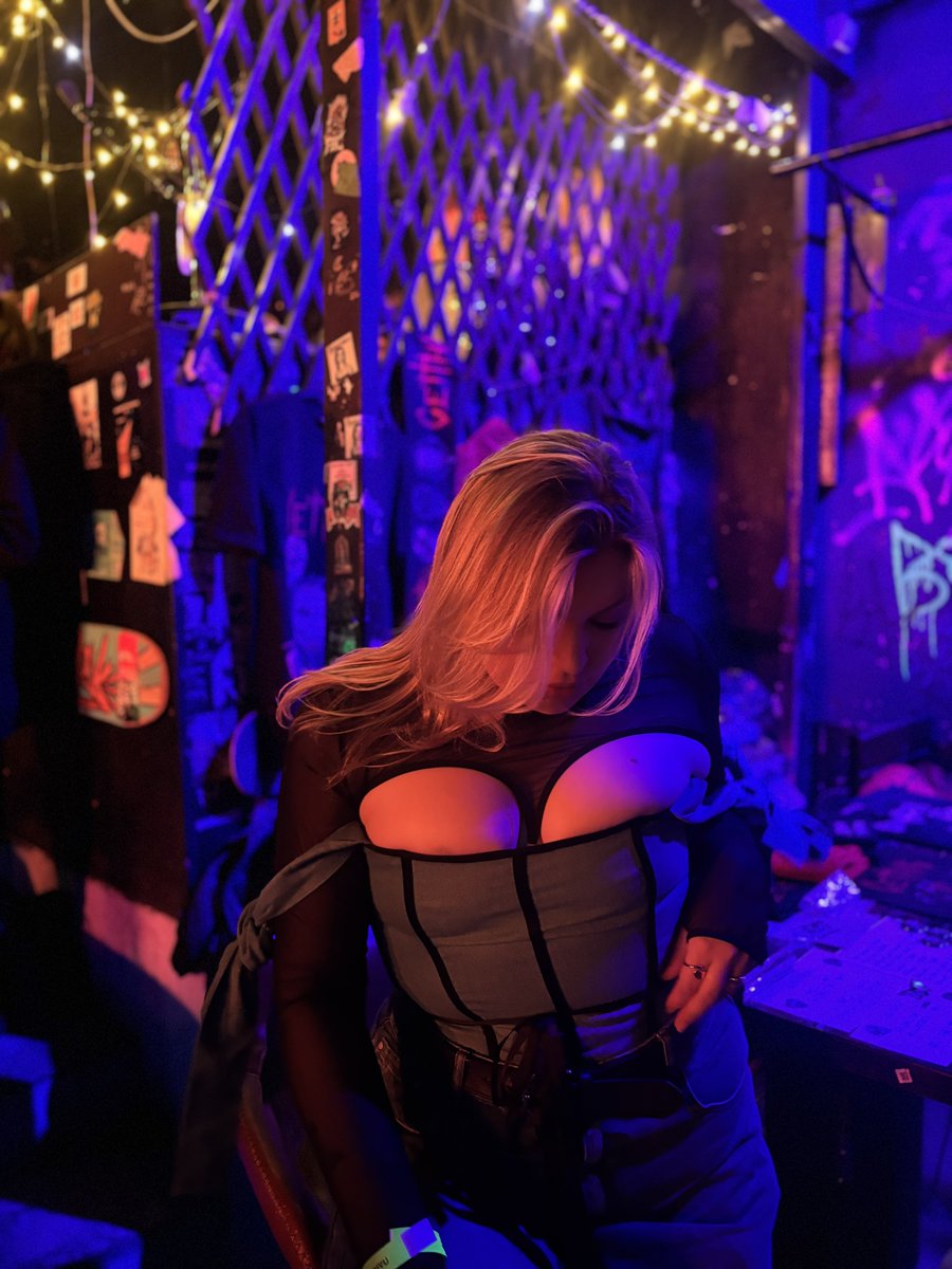 шаблядская tweet media