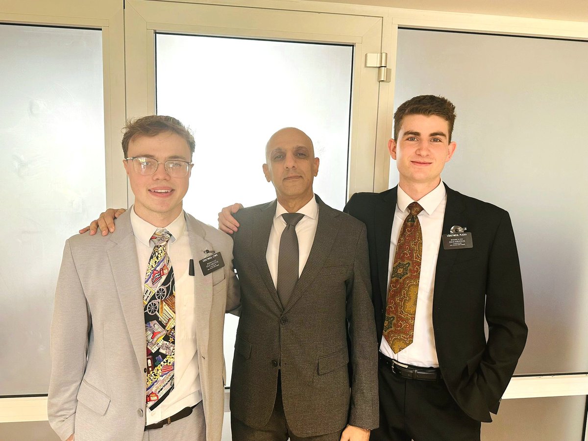 NH20761208's tweet image. Serving with our missionaries here in Bucharest has been such a sweet, spiritual experience. Sharing the gospel together as a family has truly changed our lives. So grateful to serve Him side by side. 🙏✨
​#ChurchofJesusChrist #MissionaryWork #Bucharest #LDS #Service #Faith