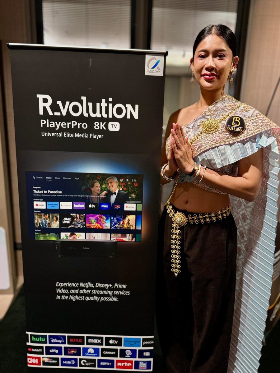 R_volution tweet media