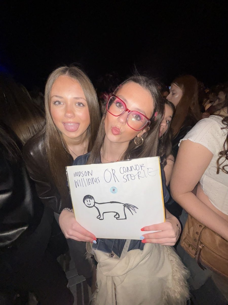 amsdiaries's tweet photo. our heated rivalry sign in the del water gap pit xx https://t.co/sMee1F1fkZ