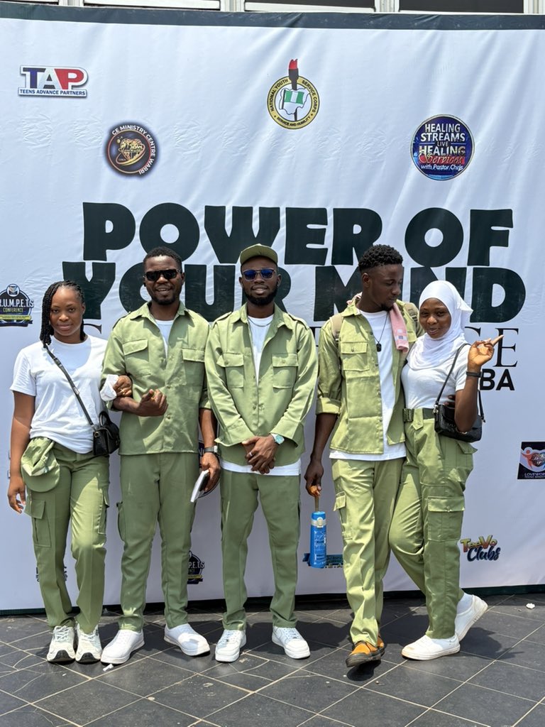 Collins Rarge tweet media