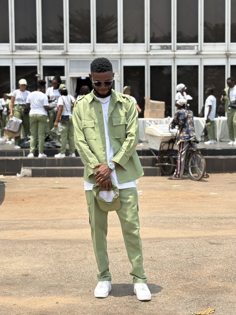 Collins Rarge tweet media