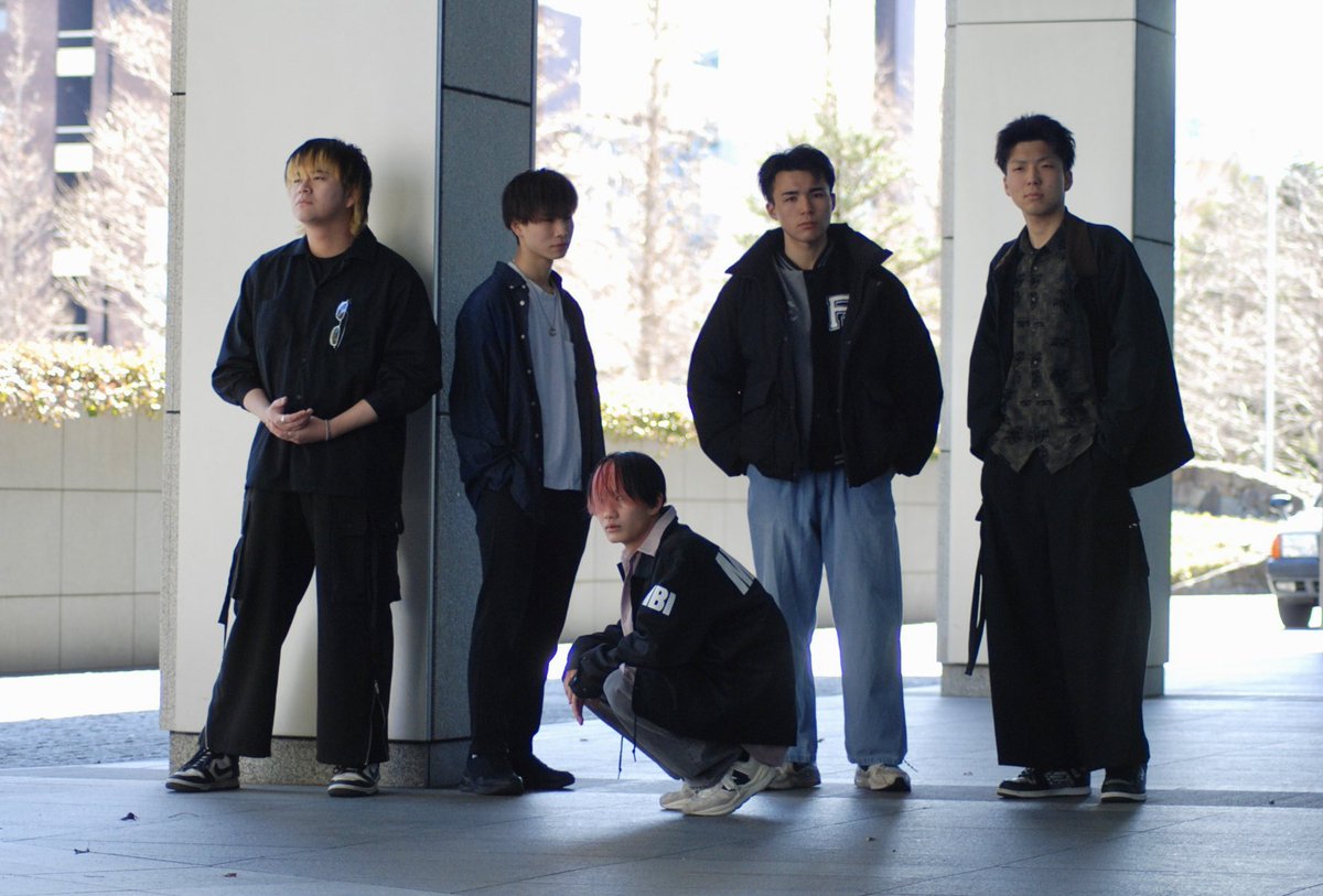 【🆕新アー写公開🆕】

ライブ活動再開に伴い、

アーティスト写真を更新しました。

〈ライブスケジュール〉
3/19 (木) club SONIC mito
3/21（土）仙台spaceZero
3/23（月）渋谷CYCLONE
3/24（火）渋谷チェルシーホテル
3/27（金）仙台spaceZero （ワンマン）

📷:<a href="/ba__rono/">あやの</a>