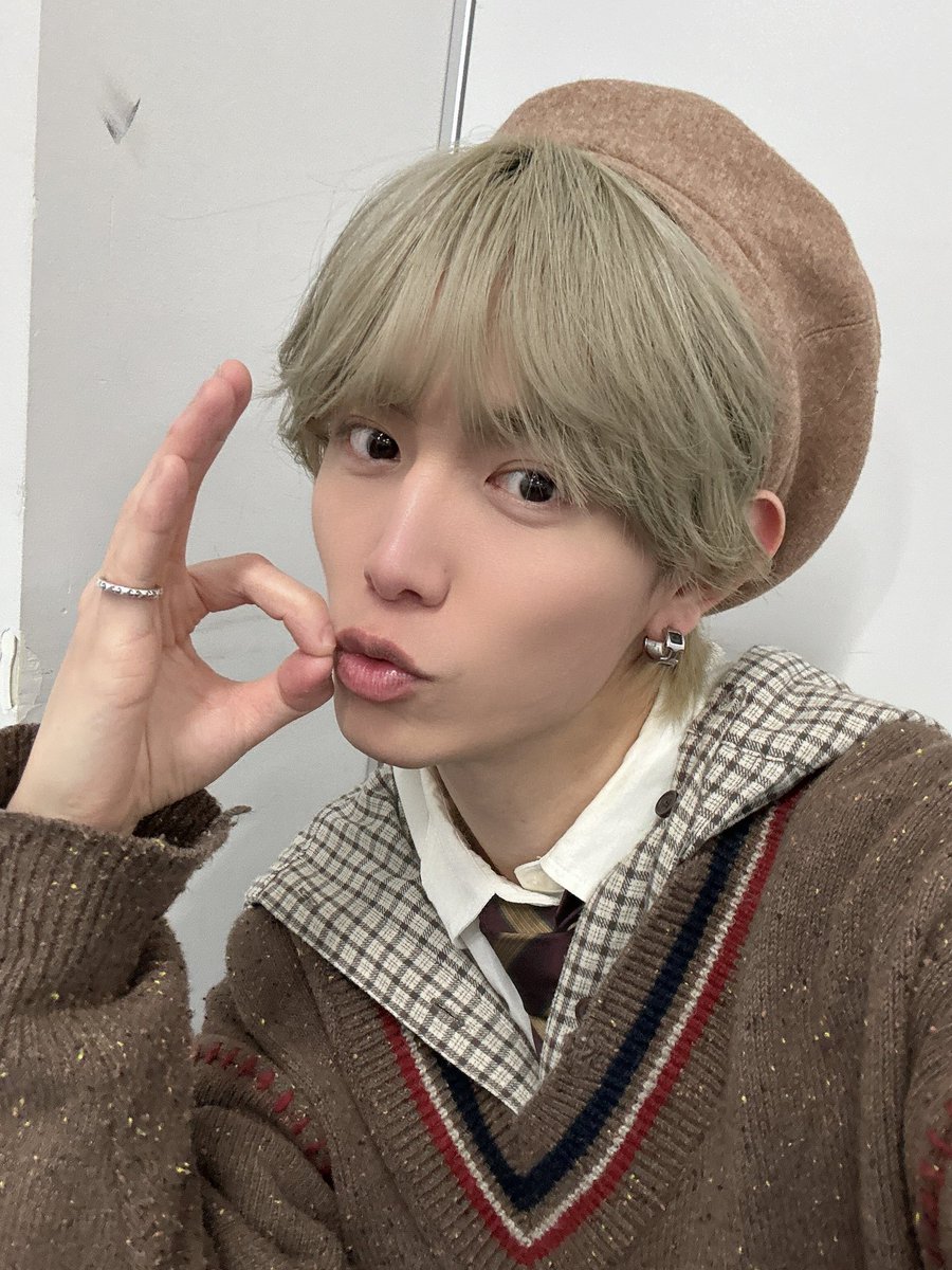 リョウタ・C・ナイト a.k.a元気あたえるクン tweet media