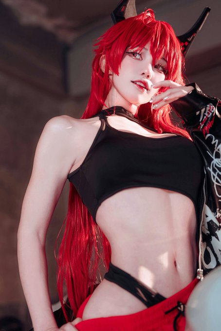 Twitterのコスプレ画像3