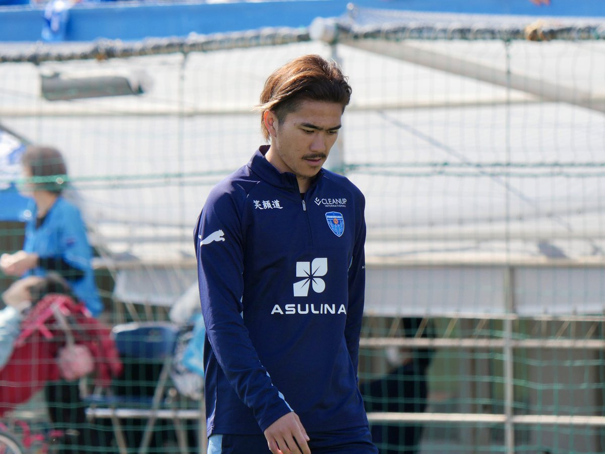 新しい髪色もカッコよすぎるね！

もちろんプレーもかっこよすぎるね！
須藤監督のもとで成長する姿が楽しみ。

#yokohamafc #新保海鈴