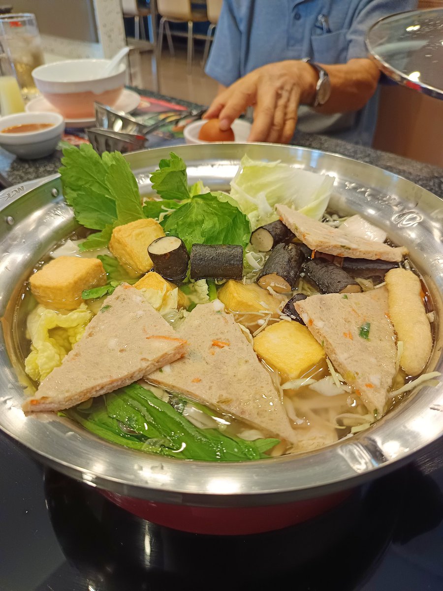 GIB 🍂🍄⛅ tweet media