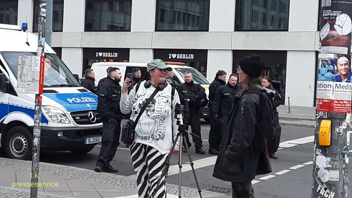 demokratischer Demo Beobachter links grün versifft tweet media