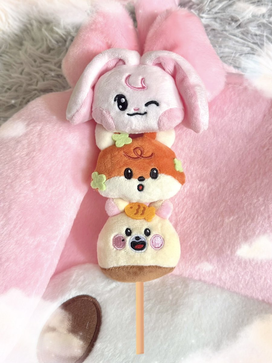 carolnovto3's tweet photo. 🍡 https://t.co/EHBtjnmUh5