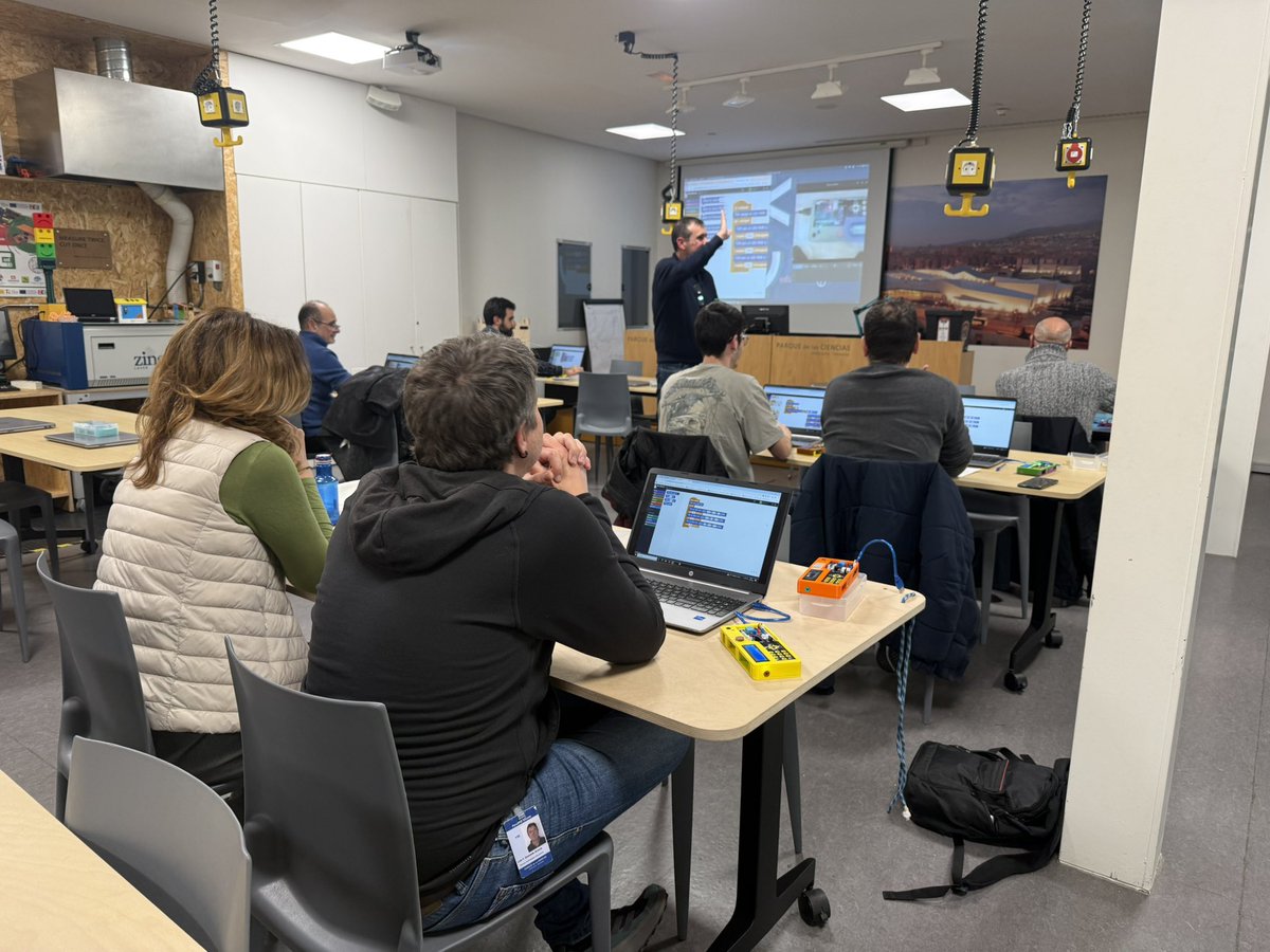 Club Robótica Granada tweet media