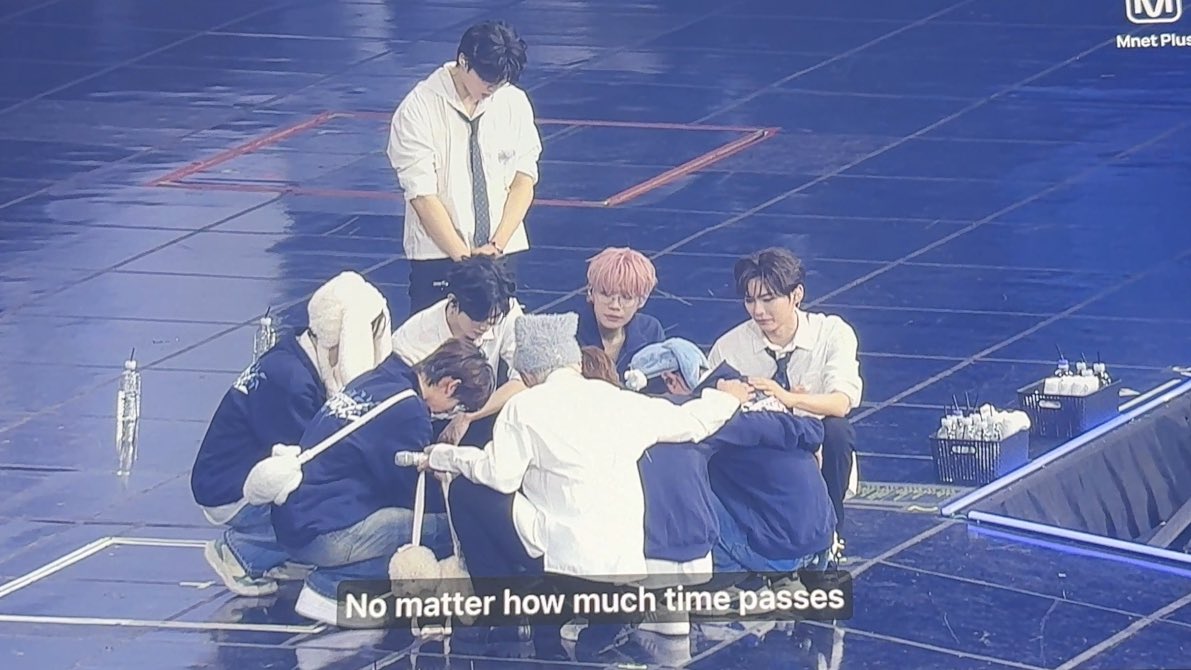 shimkcngz's tweet photo. 🦌: “no matter how much time passes,
i hope the 9 of us will never change.” https://t.co/knOslwBu3A