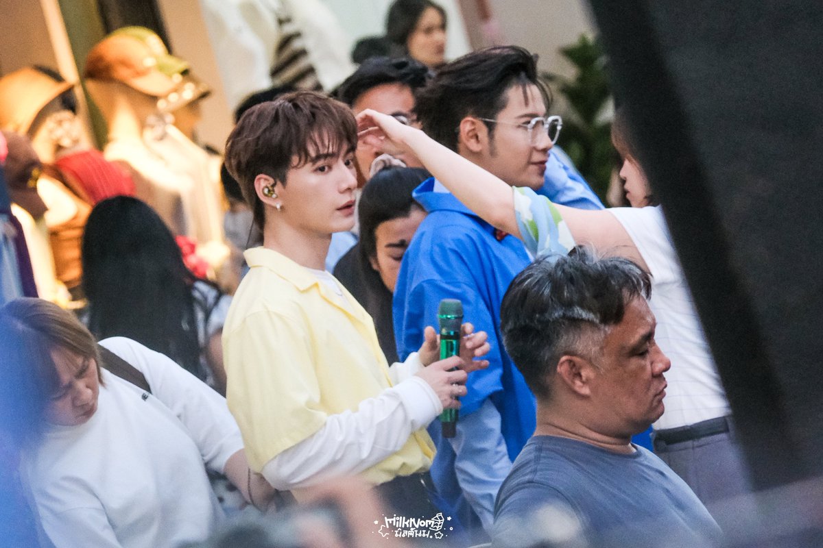 MilkNom505's tweet photo. เช็คจ้าาาา @kristtps @stjinx_maya ❤️ 

KRISTSINGTO WITH BANANABOAT

#BananaBoatLetfununderthesun
#แดดแรงแค่ไหนก็ไม่กลัว 
#คริสสิงโต #ทีมพีรญา https://t.co/H0AMqSenhI