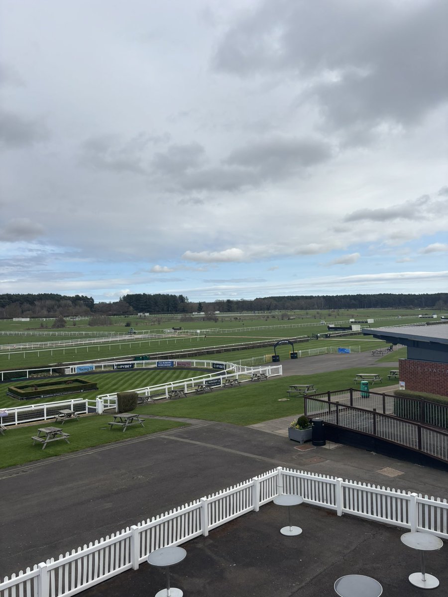 Dan Overall tweet media