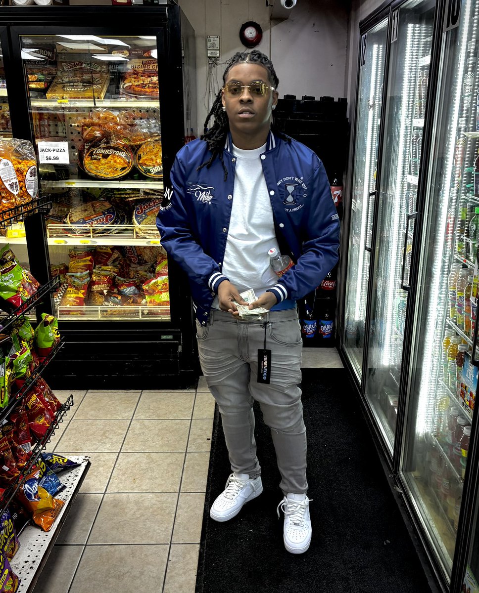 LilCell3252's tweet photo. N If You Say You Eating Make Sure That Mans Straight Niggas Envy N They Greedy Eating Off They Mans Plate. #414MKE #LilCell #fypシ゚ https://t.co/JmRf5QULDw