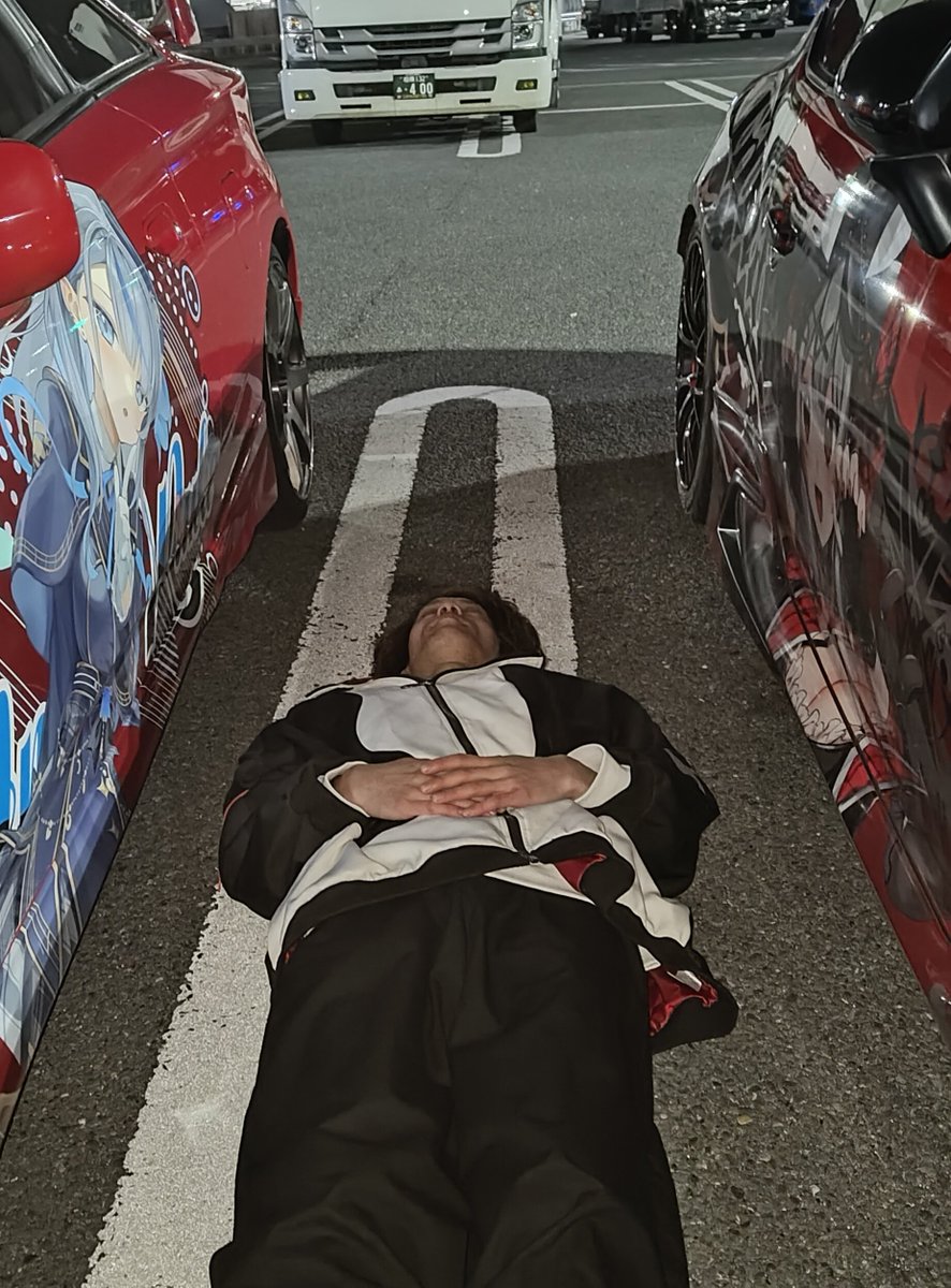 もな ▶ next 痛天 tweet media