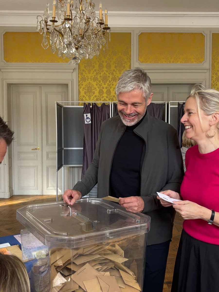 Laurent Wauquiez tweet media