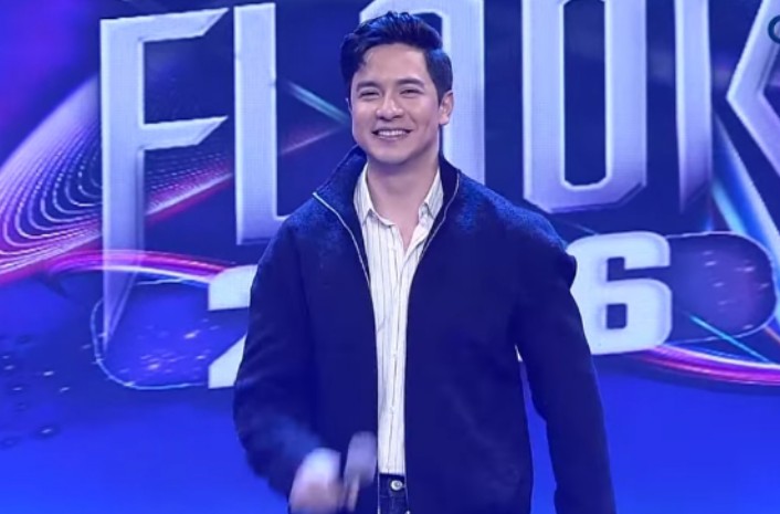 Ready na ang fave host natin!
<a href="/aldenrichards02/">Alden Richards</a>
#SOTFPasabog
#ALDENRichards
ALDENxSOTF2 Episode05
