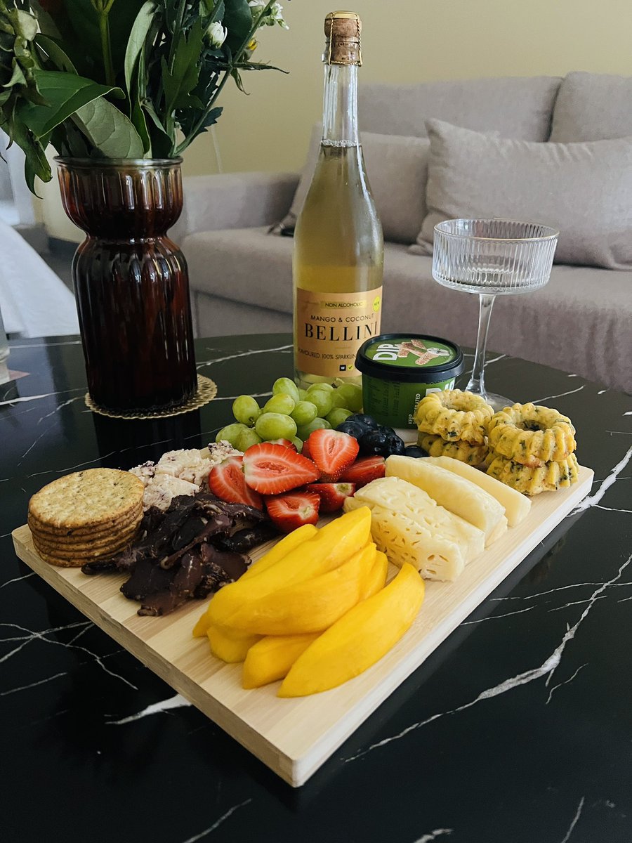 Sizzle_Diva's tweet photo. Here’s to 56 days of being sober 🥰✨ https://t.co/vLAJplmV1q