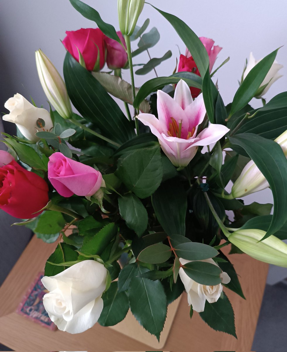 Happy mother's day to my wonderful mum who nursed me for months on end when I broke my leg. She's a living angel 😇❤️ Thoughts with everyone who lost their mum or isn't close to them ❤️💐