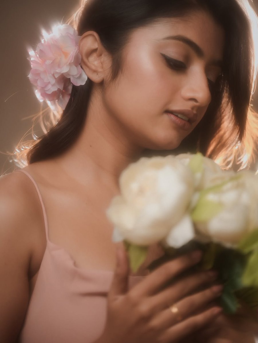 Common Man Media tweet media